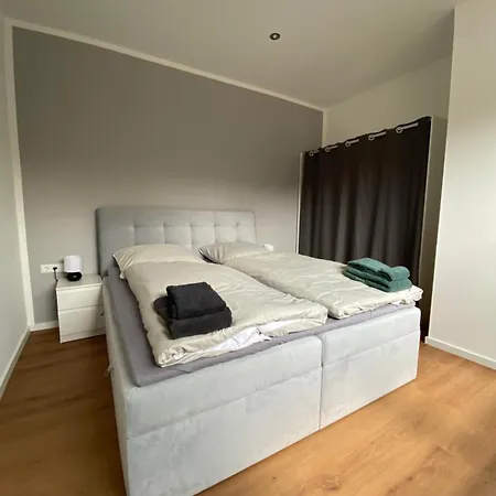 דירה Haus Wybrands-schild *